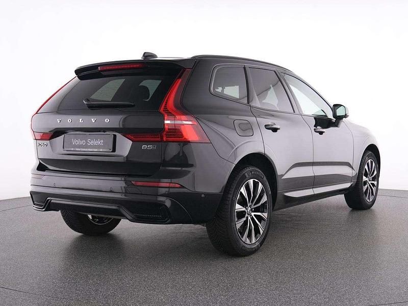 Gebraucht Volvo XC60 Plus 250 PS (183 kW) 2024 Schwarz onyx black / metallic SUV