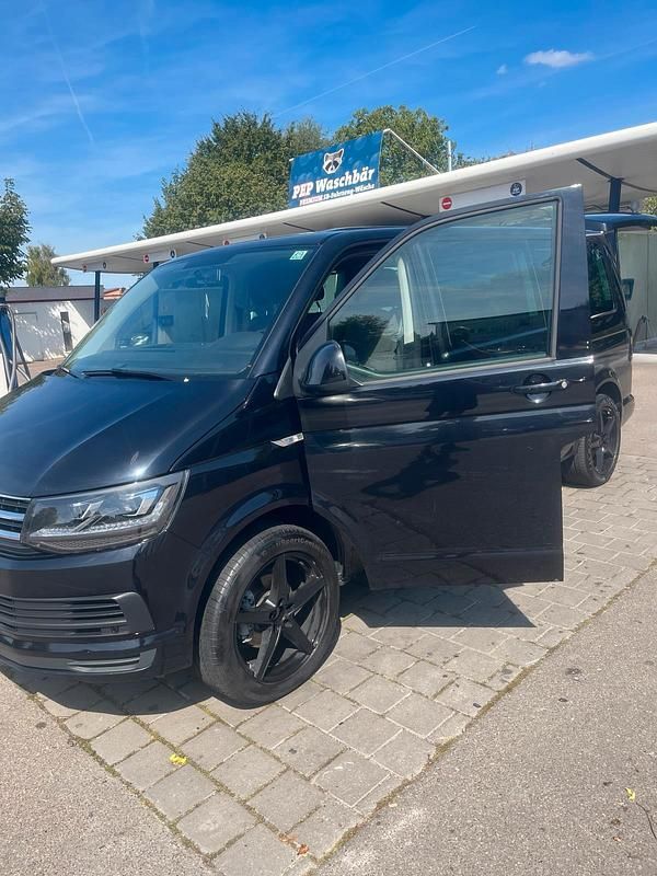 Gebraucht VW Caravelle 150 PS (110 kW) 2019 Schwarz Van / Kleinbus