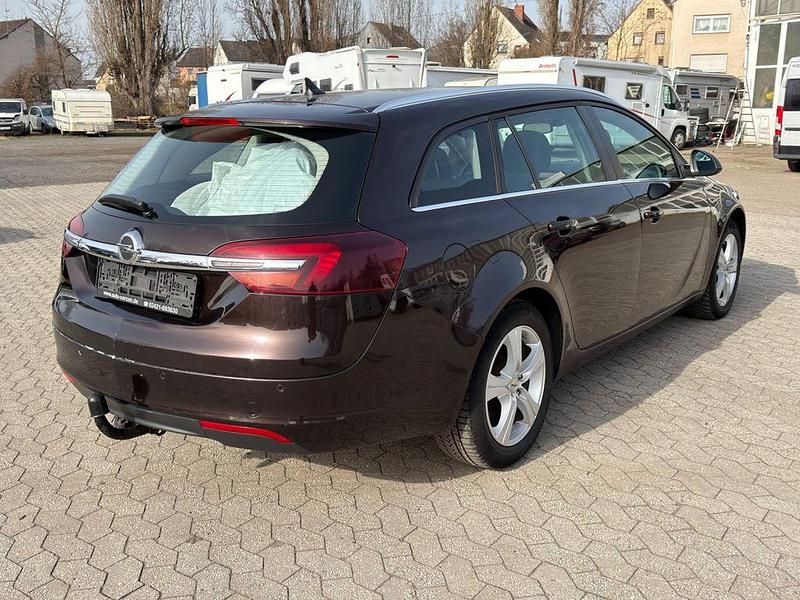 Gebraucht Opel Insignia Edition 136 PS (100 kW) 2017 Braun Kombi