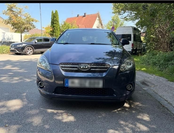 Blau Gebraucht 2010 Kia Ceed 2 Coupé | 3.450 € (Fairer Preis) - Bild 1/4