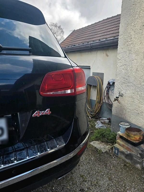 Gebraucht VW Touareg 262 PS (192 kW) 2016 Schwarz SUV