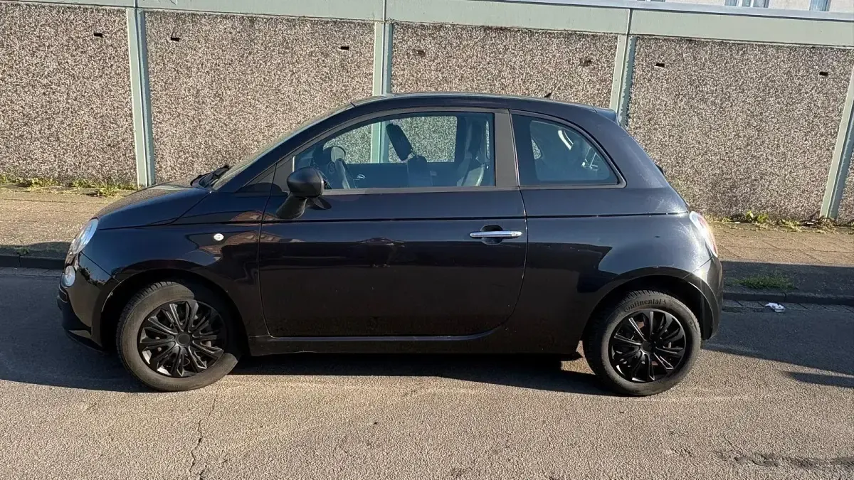 Gebraucht Fiat 500 Pop 69 PS (50 kW) 2010 Schwarz Kleinwagen