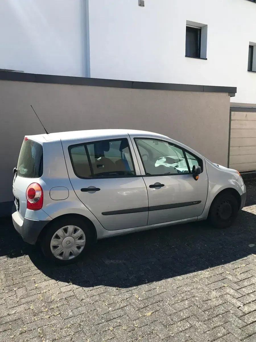 Brugt Renault Modus 72 HK (52 kW) 2005 Sølv MPV