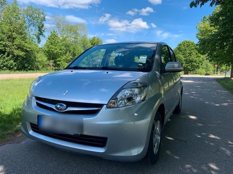 Silber Gebraucht 2009 Subaru Justy Kleinwagen | 3.100 € - Bild 1/4