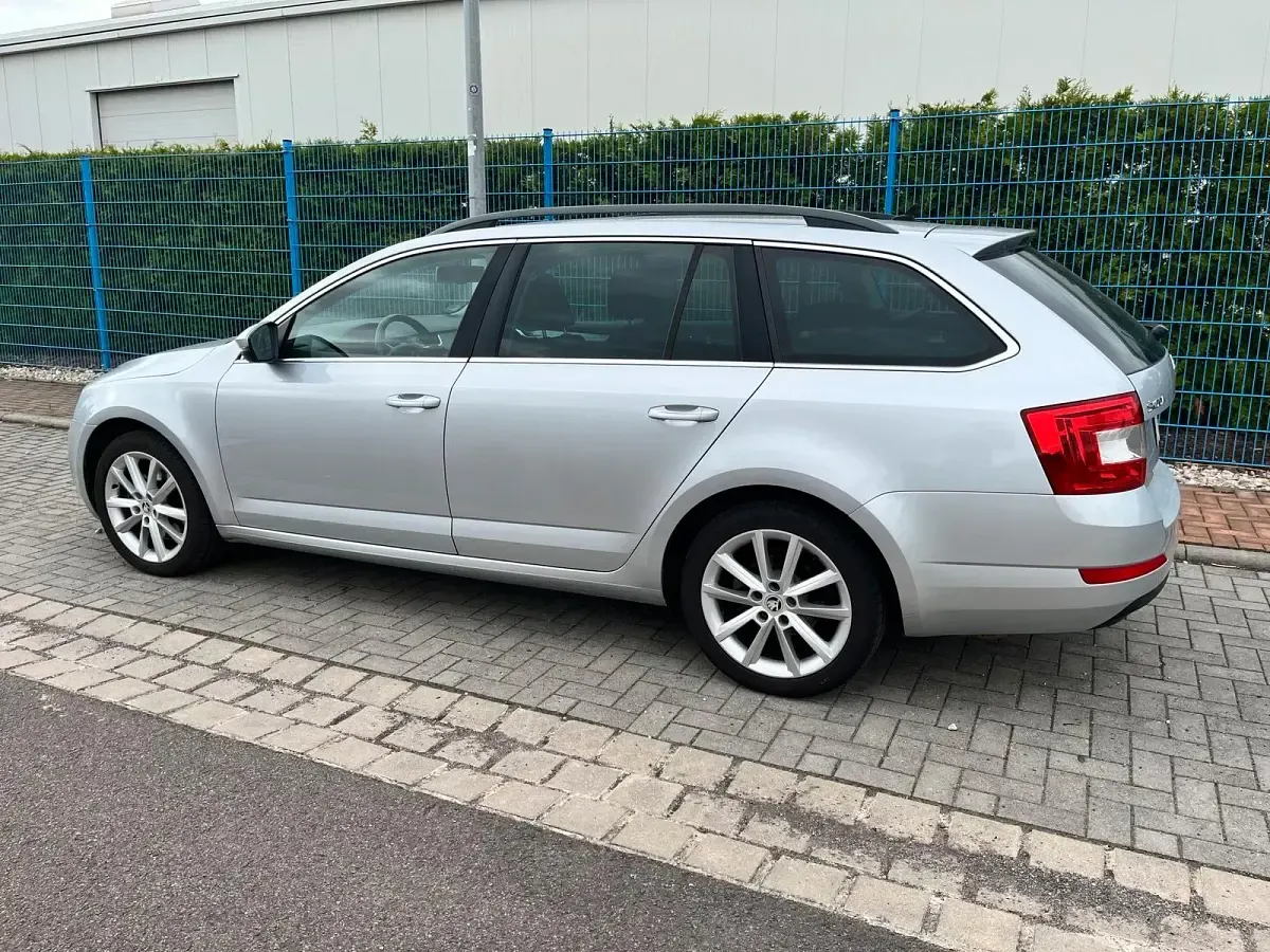 Gebraucht Skoda Octavia 180 PS (132 kW) 2014 Silber Kombi