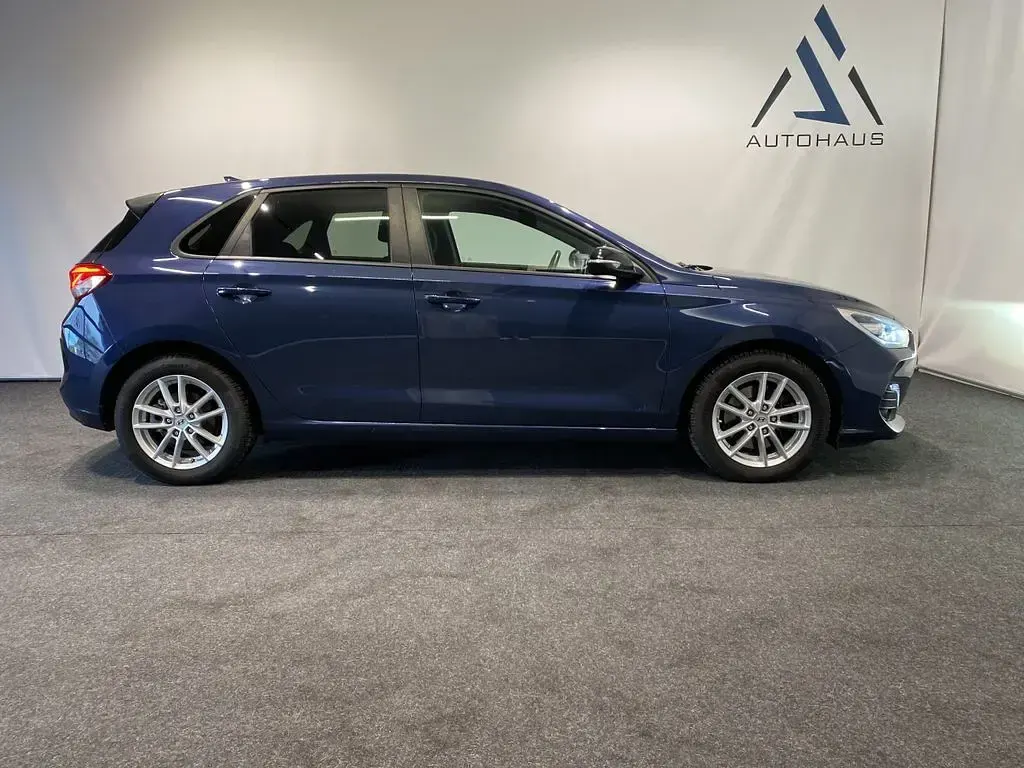 Gebraucht Hyundai i30 Passion Plus 140 PS (102 kW) 2018 Blau Limousine