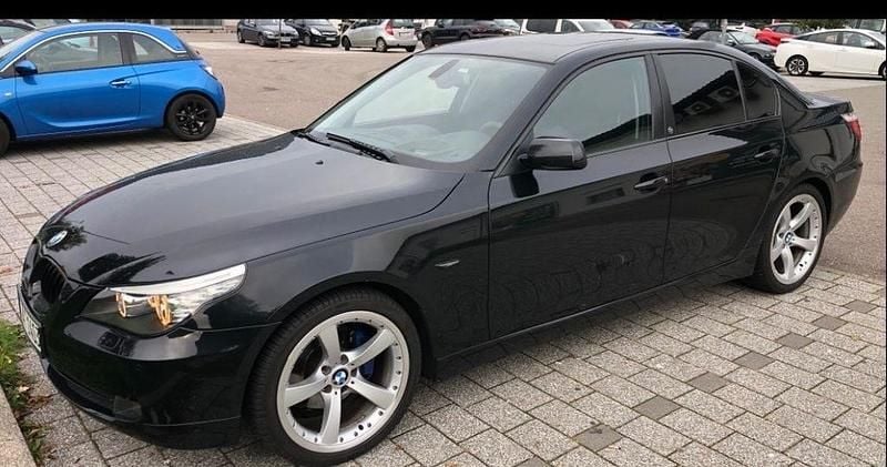 Gebraucht BMW 523 192 PS (141 kW) 2007 Schwarz Limousine