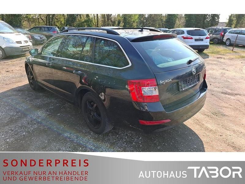 Gebraucht Skoda Octavia 140 PS (102 kW) 2015 Schwarzmagic perleffekt Kleinwagen
