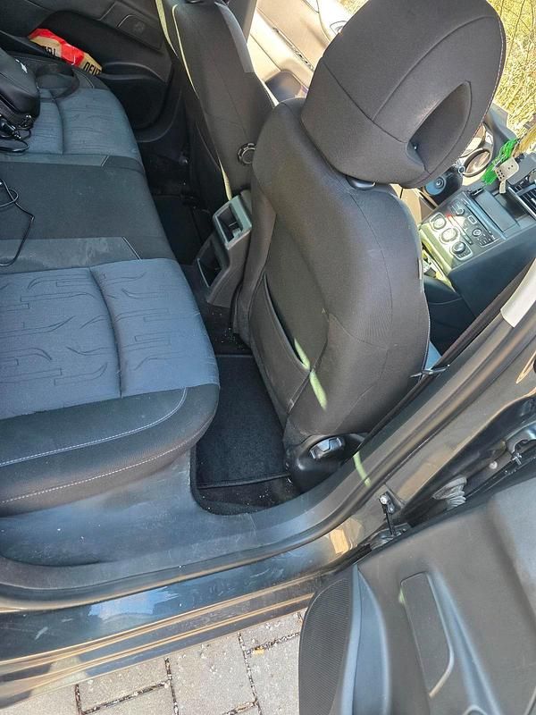 Gebraucht Citroën C4 120 PS (88 kW) 2010 Grau Limousine