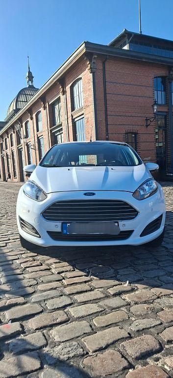 Gebraucht Ford Fiesta SYNC Edition 101 PS (74 kW) 2014 Weiß Kleinwagen
