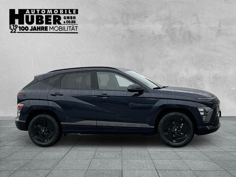 Neu Hyundai Kona Trend 150 kW (204 PS) 2026 Blau metallic SUV
