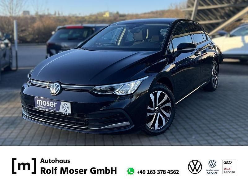 Gebraucht VW Golf VII Active 150 PS (110 kW) 2021 Schwarz Kleinwagen