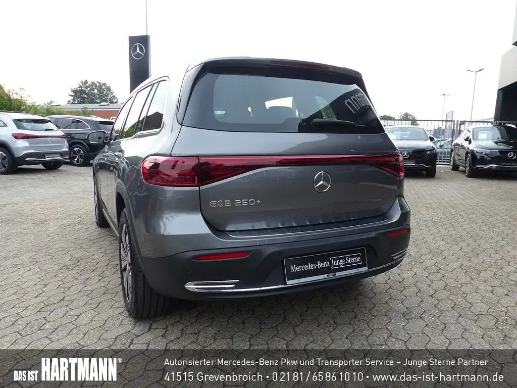 Gebraucht Mercedes EQB250+ Progressive 139 kW (190 PS) 2025 Grau SUV
