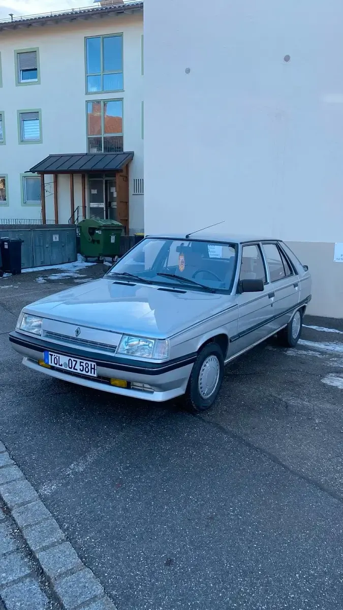 Gebraucht Renault R11 60 PS (44 kW) 1988 Silber Kleinwagen
