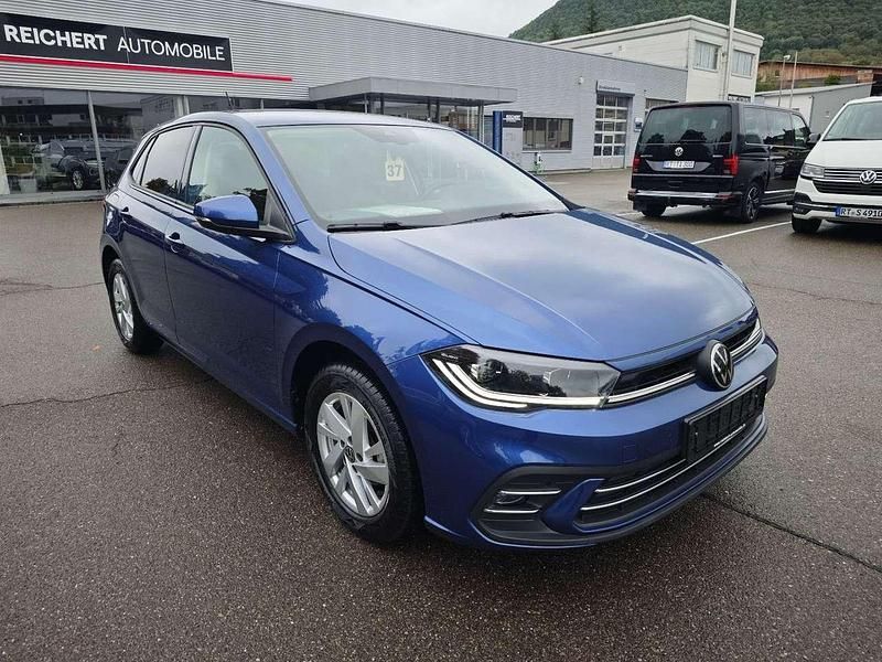 Gebraucht VW Polo Style 95 PS (69 kW) 2024 Reef blue Kleinwagen