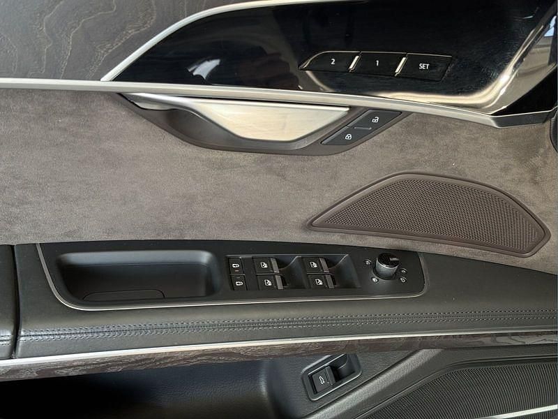 Gebraucht Audi A8 286 PS (210 kW) 2021 Weiß Limousine