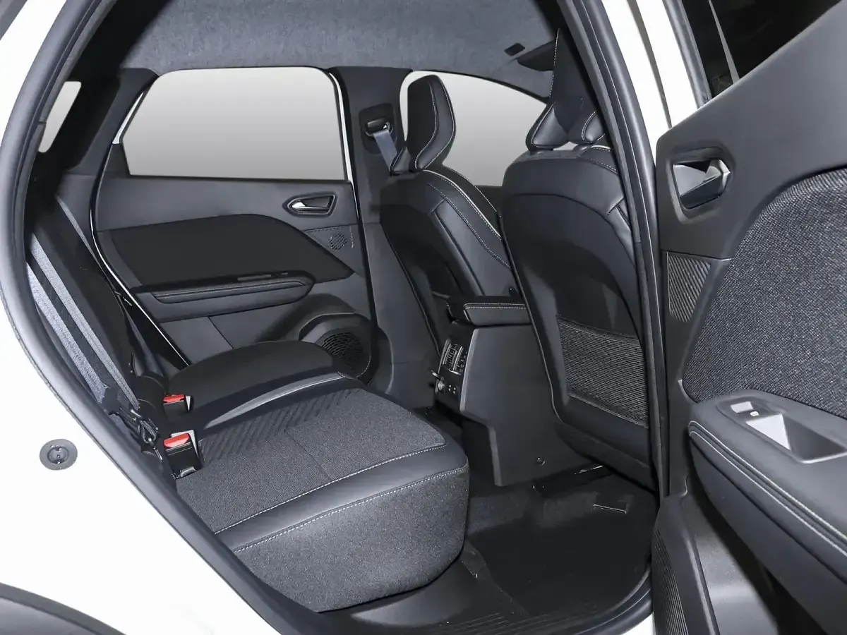 Gebraucht Renault Symbioz Iconic 158 PS (116 kW) 2025 Black pearlschwarz (schwarz) SUV