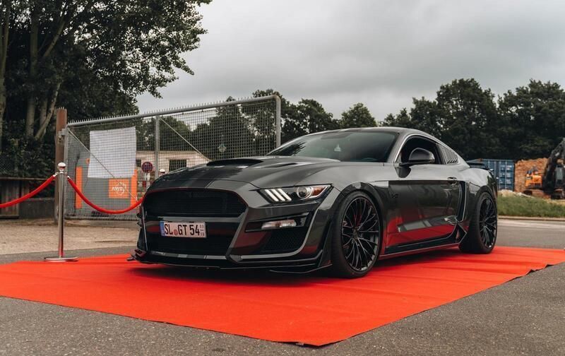 Grau Gebraucht 2017 Ford Mustang GT Coupé | 42.990 € - Bild 1/4