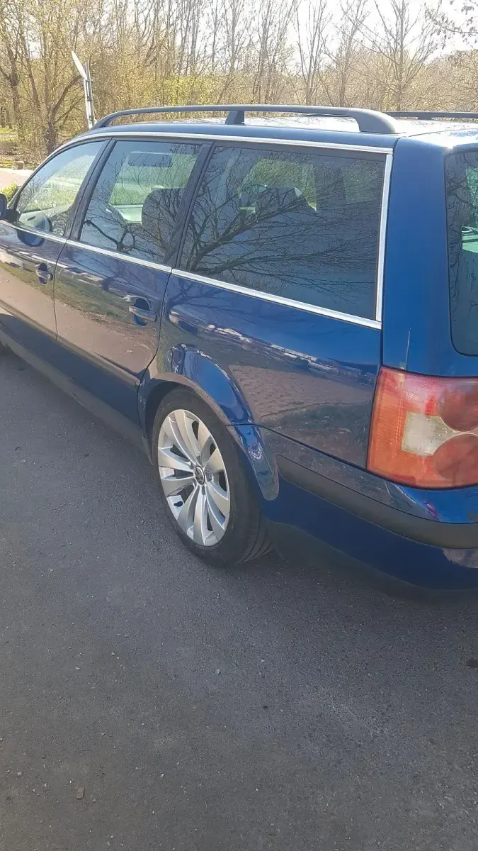 Usata VW Passat 131 CV (96 kW) 2003 Nero Station wagon