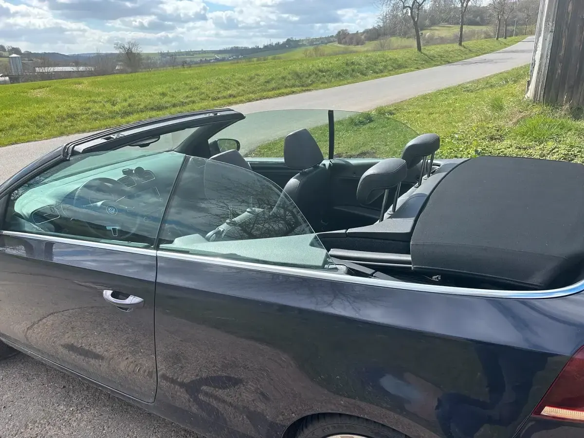 Gebraucht VW Golf Cabriolet 105 PS (77 kW) 2012 Violet Cabrio