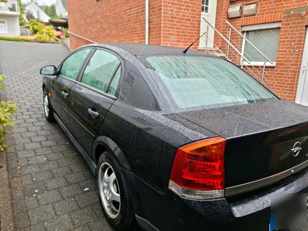 Gebraucht Opel Vectra 122 PS (89 kW) 2002 Schwarz Limousine