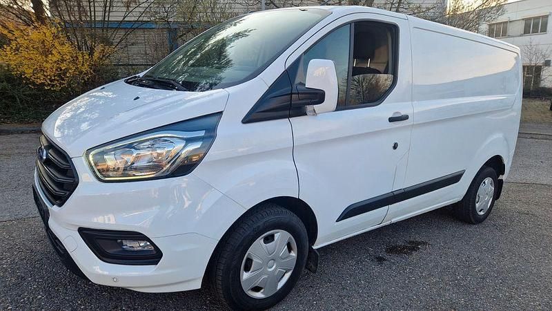 Gebraucht Ford Transit Custom 131 PS (96 kW) 2021 Weiß Van / Kleinbus