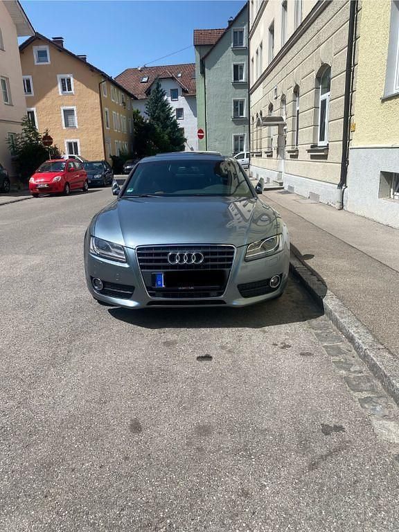Grau Gebraucht 2010 Audi A5 Sportback Sport Limousine | 10.499 € (Guter Preis) - Bild 1/4
