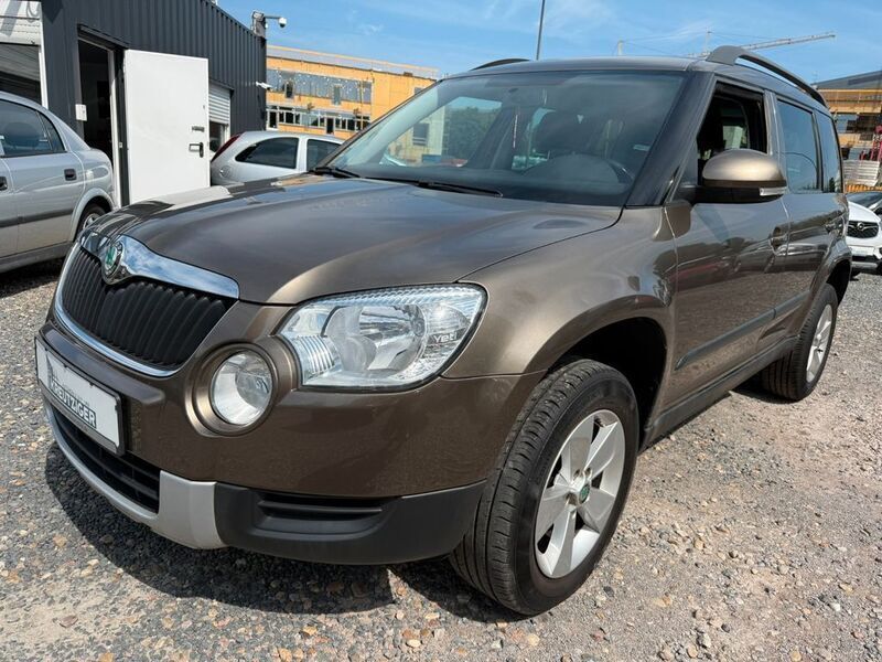 Braun Gebraucht 2012 Skoda Yeti SUV | 5.990 € (Fairer Preis) - Bild 1/4