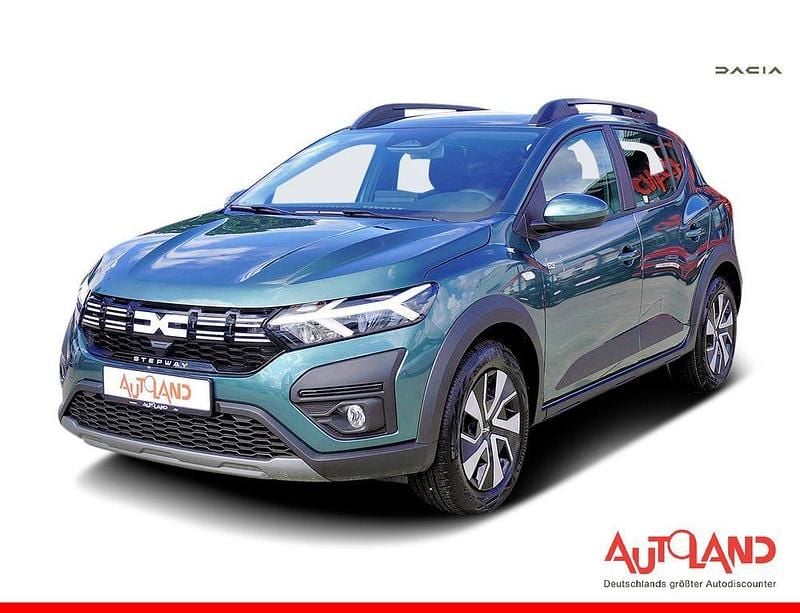 Grün Neu 2025 Dacia Sandero Stepway Kleinwagen | 17.990 € (Fairer Preis) - Bild 1/4