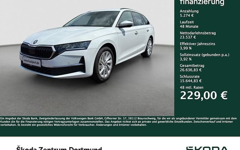 Weiß Gebraucht 2024 Skoda Octavia Selection Kombi | 28.811 € (Guter Preis) - Bild 1/4
