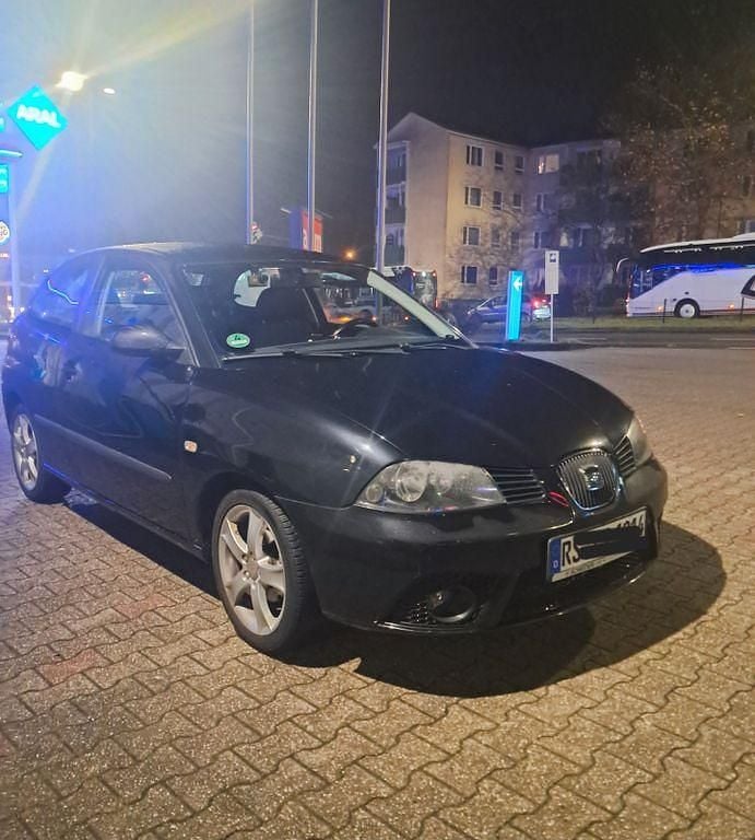 Schwarz Gebraucht 2007 Seat Ibiza Limousine | 1.200 € (Guter Preis) - Bild 1/4