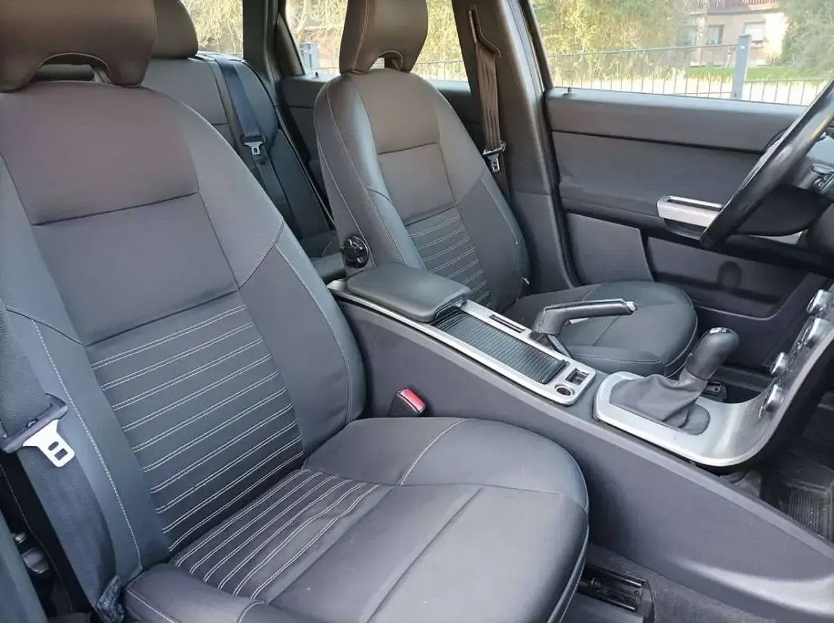 Gebraucht Volvo V50 136 PS (100 kW) 2008 Schwarz Kombi