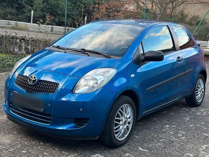 Blau Gebraucht 2006 Toyota Yaris Kleinwagen | 2.150 € (Fairer Preis) - Bild 1/4