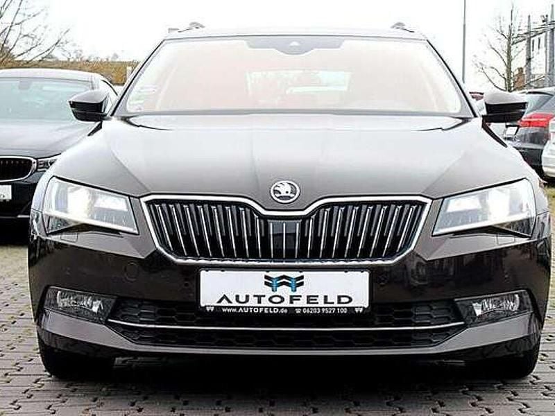 Gebraucht Skoda Superb 220 PS (161 kW) 2018 Braun Limousine