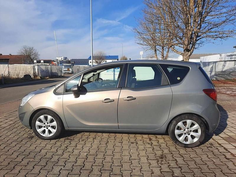 Gebraucht Opel Meriva 110 PS (80 kW) 2011 Other Van / Kleinbus