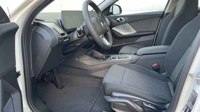 Neu BMW 120 Efficient Dynamics 170 PS (125 kW) 2026 Alpinweiß uni Kleinwagen