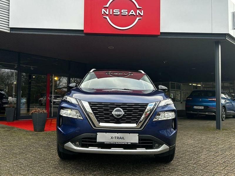 Gebraucht Nissan X-Trail Tekna 163 PS (119 kW) 2025 Blau / schwarz SUV