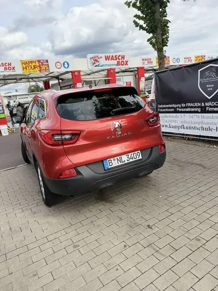 Gebraucht Renault Kadjar Experience 131 PS (96 kW) 2015 Rot SUV