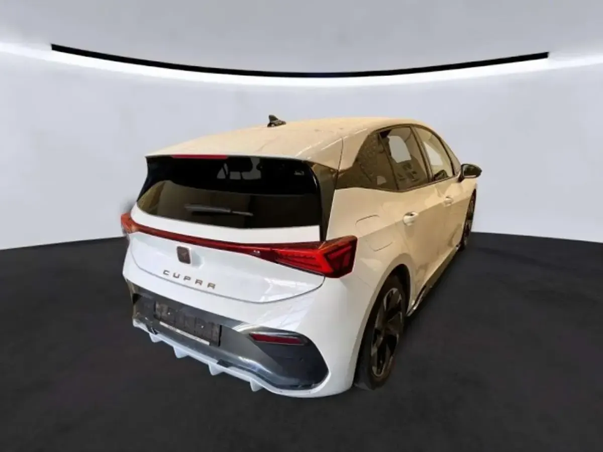 Gebraucht Cupra Born 169 kW (231 PS) 2023 Weiß Kleinwagen