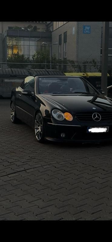 Schwarz Gebraucht 2005 Mercedes CLK320 AMG Cabrio | 6.900 € (Superpreis) - Bild 1/4