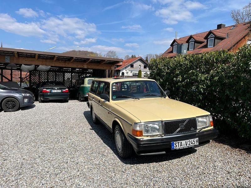 Gebraucht Volvo 245 116 PS (85 kW) 1989 Gelb Kombi