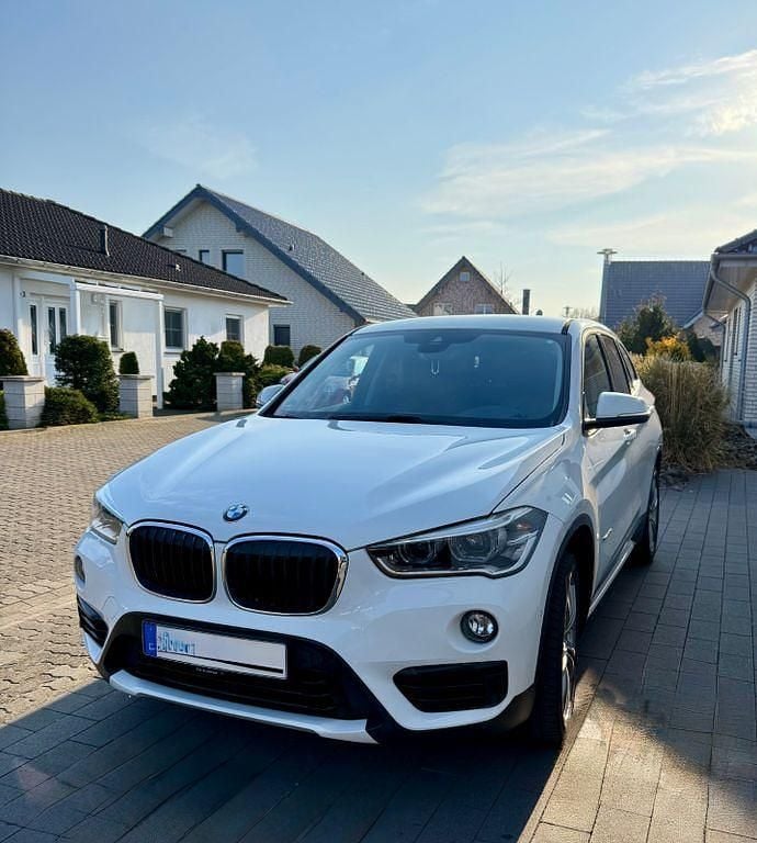 Gebraucht BMW X1 Sport Line 192 PS (141 kW) 2017 Weiß SUV