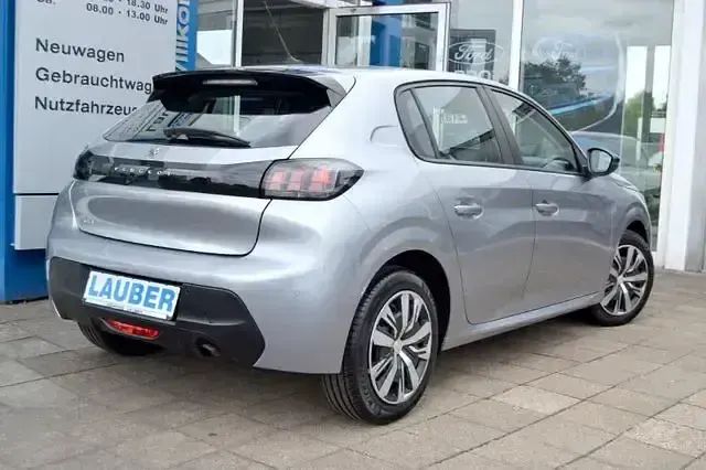 Gebraucht Peugeot 208 Active 75 PS (55 kW) 2023 Silber Kleinwagen