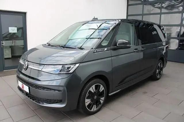 Usado VW Multivan Edition 150 CV (110 kW) 2024 Gris Monovolumen