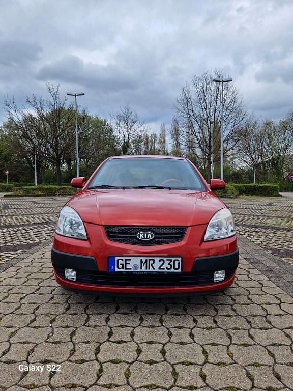 Gebraucht Kia Rio EX 98 PS (72 kW) 2008 Rot Limousine