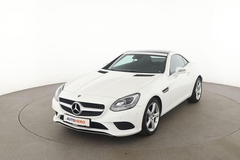 Weiß Gebraucht 2016 Mercedes SLC200 Cabrio | 25.640 € (Superpreis) - Bild 1/3