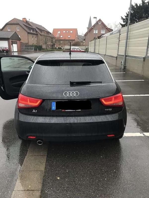 Gebraucht Audi A1 S-Line 86 PS (63 kW) 2011 Schwarz Kleinwagen