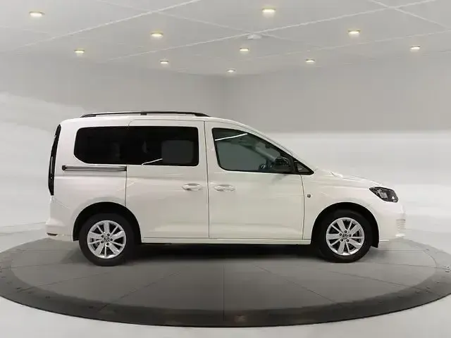 Gebraucht VW Caddy Life 102 PS (75 kW) 2021 Weiß Van / Kleinbus