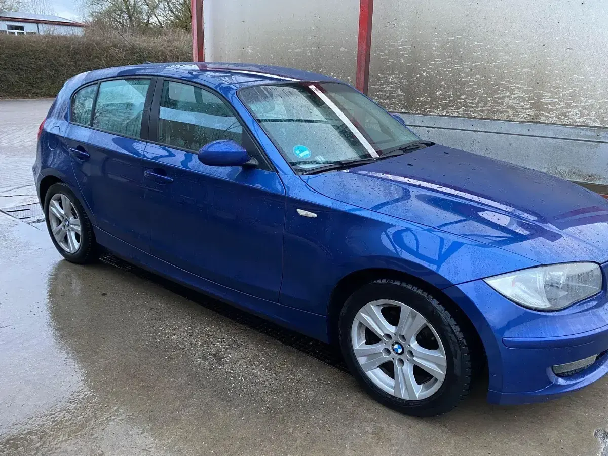 Second-hand BMW 116 122 CP (89 kW) 2008 Albastru Hatchback