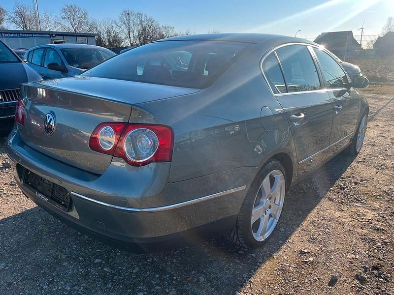 Gebraucht VW Passat Comfortline 140 PS (102 kW) 2009 Grün Limousine